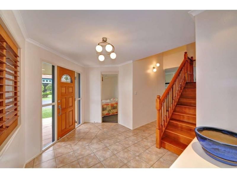 22 Chantelle Circuit, Coral Cove QLD 4670