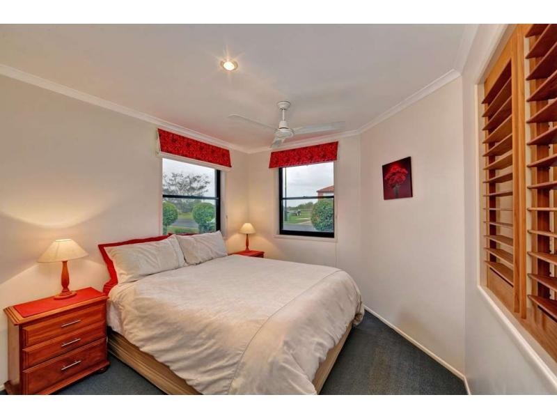 22 Chantelle Circuit, Coral Cove QLD 4670