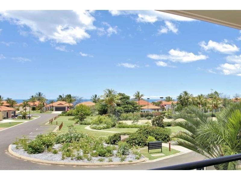 22 Chantelle Circuit, Coral Cove QLD 4670