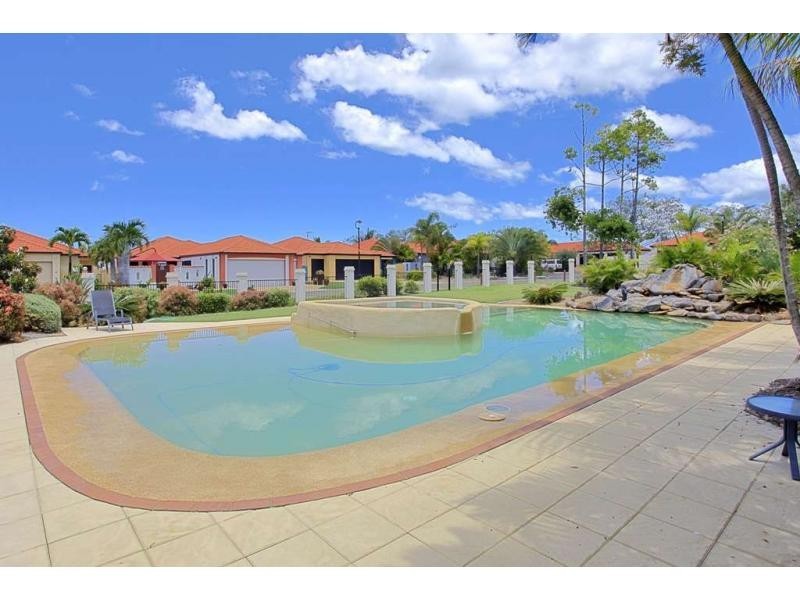 22 Chantelle Circuit, Coral Cove QLD 4670