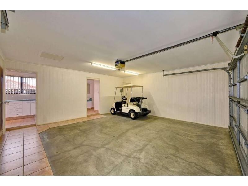 22 Chantelle Circuit, Coral Cove QLD 4670