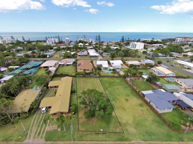 32 Tanner Street, Bargara QLD 4670