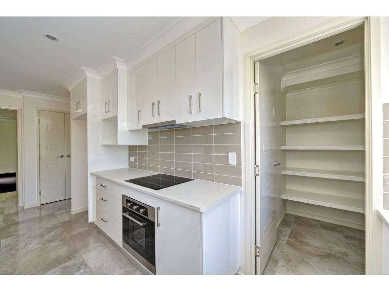 7/6 Backhill Drive, Coral Cove QLD 4670