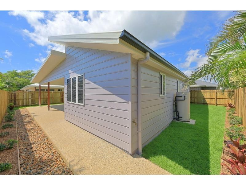 7/6 Backhill Drive, Coral Cove QLD 4670