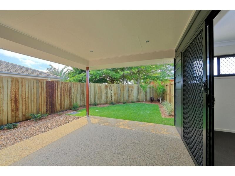 Duplex 9/6 Backhill Drive, Coral Cove QLD 4670