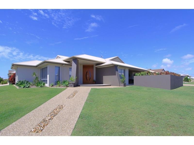 2 Parkside Parade, Bargara QLD 4670