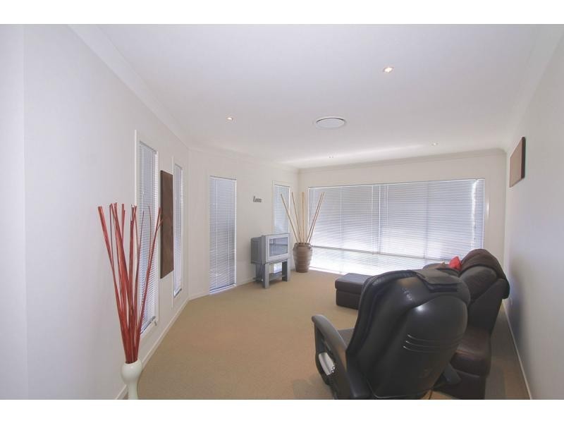 2 Parkside Parade, Bargara QLD 4670