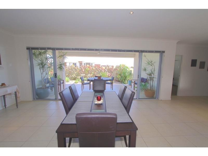 2 Parkside Parade, Bargara QLD 4670