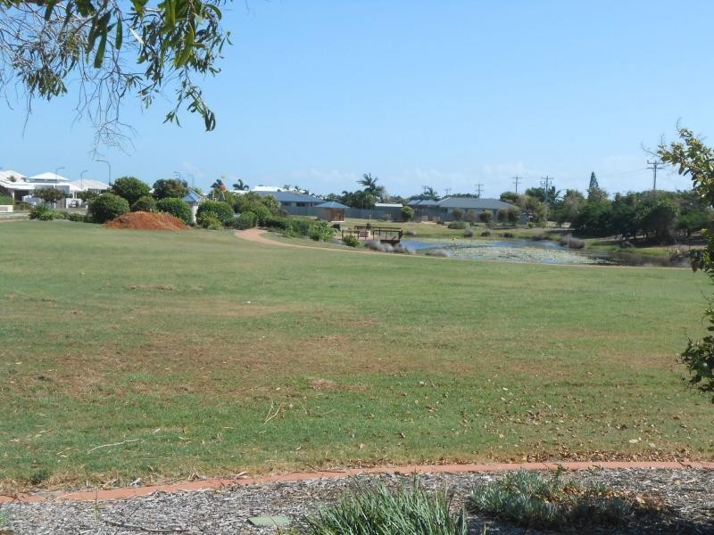 6 Amber Close, Bargara QLD 4670