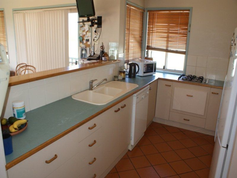 96 Davidson Street, Bargara QLD 4670