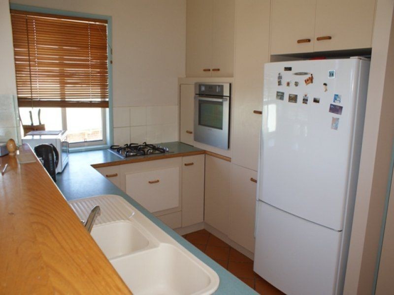 96 Davidson Street, Bargara QLD 4670