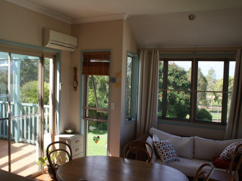 96 Davidson Street, Bargara QLD 4670