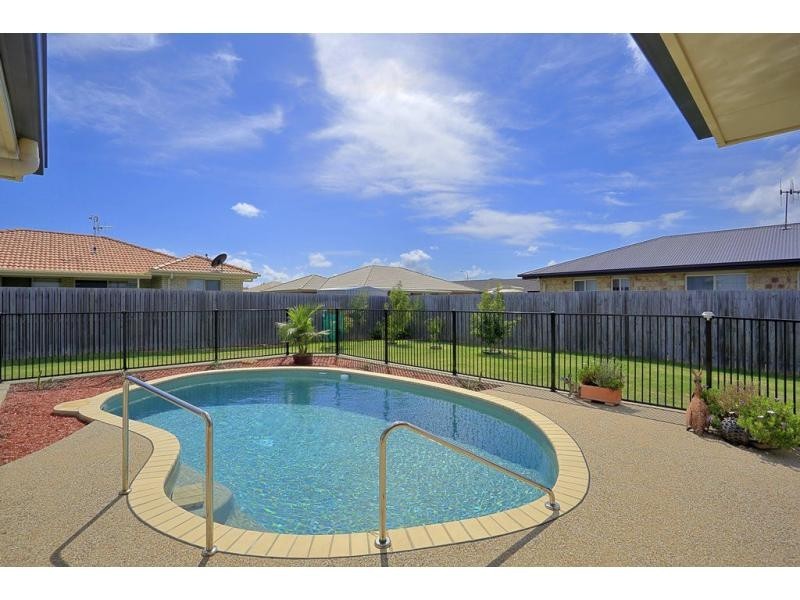 106 Fairway Drive, Bargara QLD 4670