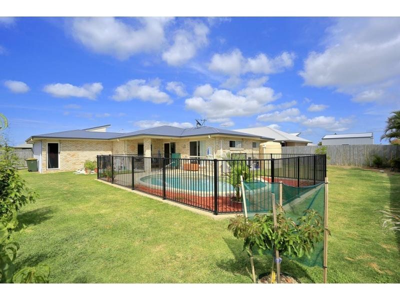 106 Fairway Drive, Bargara QLD 4670