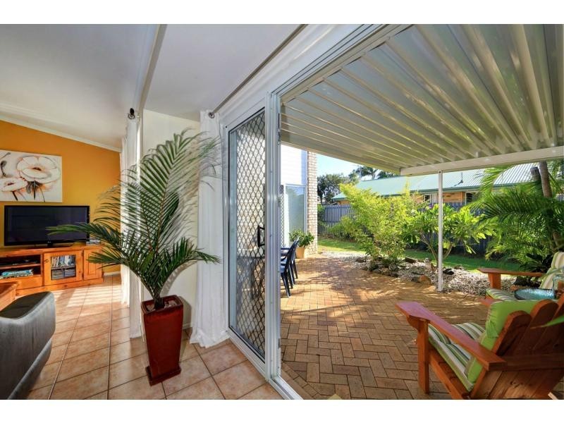 10 Norman Terrace, Bargara QLD 4670