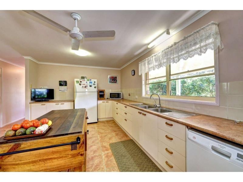 8 Clipper Street, Innes Park QLD 4670