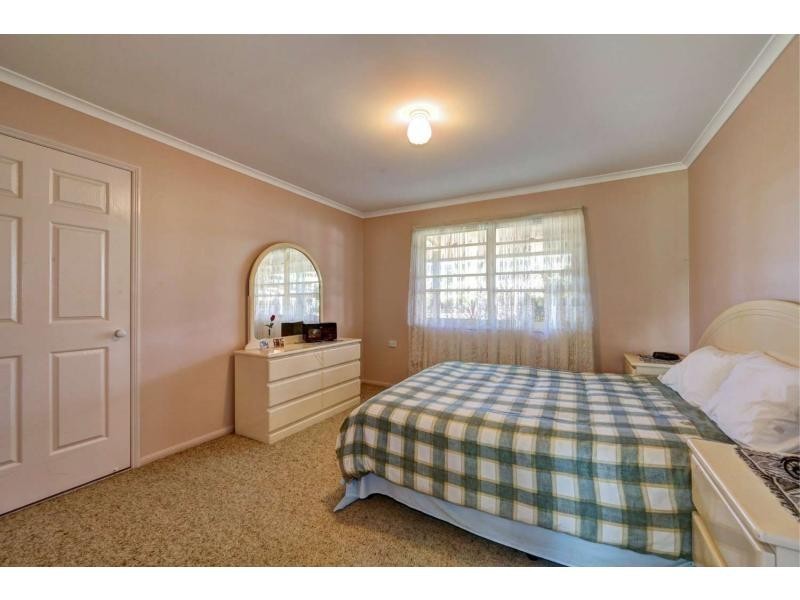 8 Clipper Street, Innes Park QLD 4670