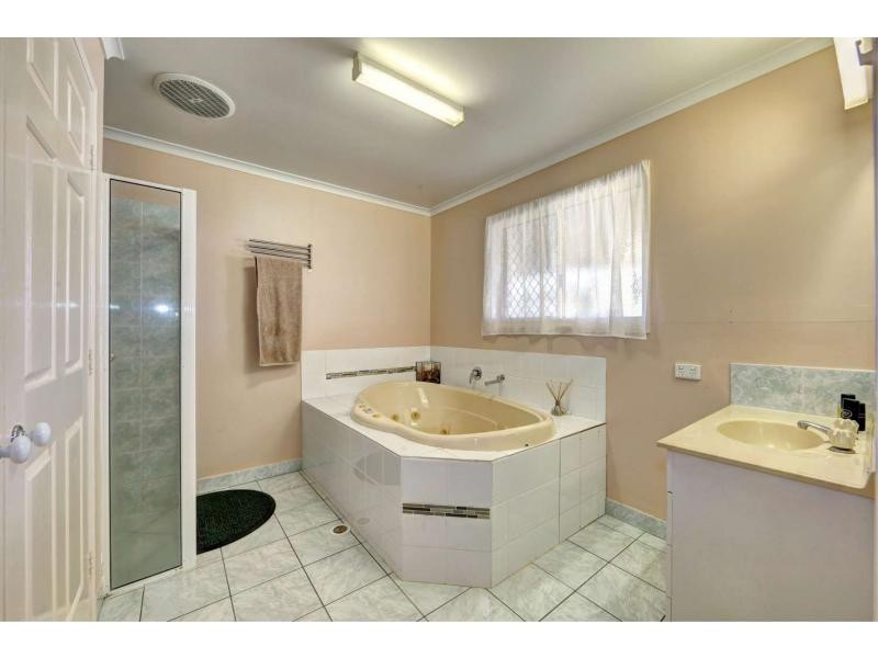 8 Clipper Street, Innes Park QLD 4670