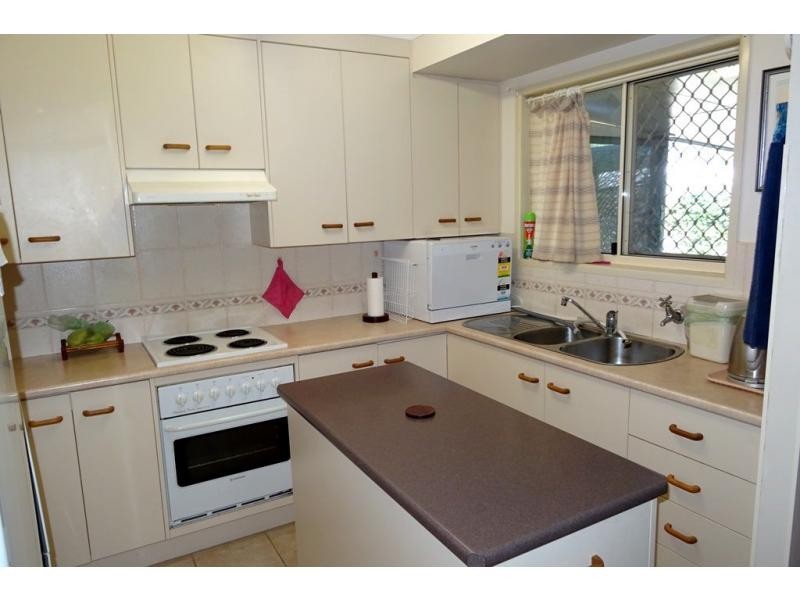 10 Emerson Court, Bargara QLD 4670