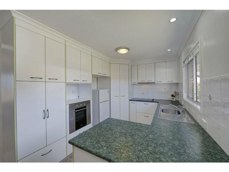 10 Rehbein Avenue, Qunaba QLD 4670