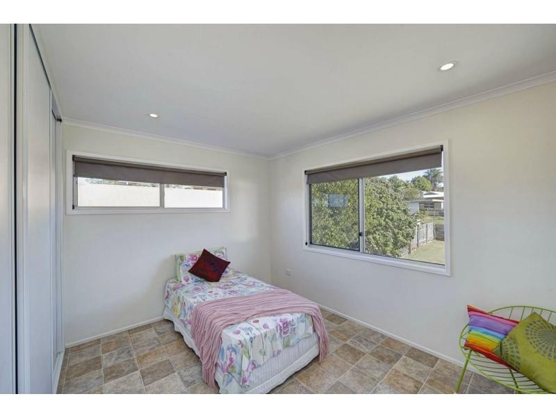 10 Rehbein Avenue, Qunaba QLD 4670