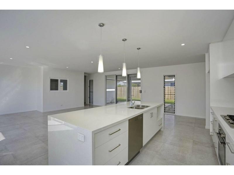 7 Sorrento Drive, Bargara QLD 4670