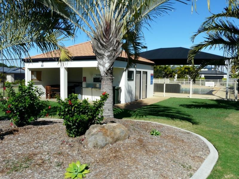 1 Robert John Circuit, Coral Cove QLD 4670