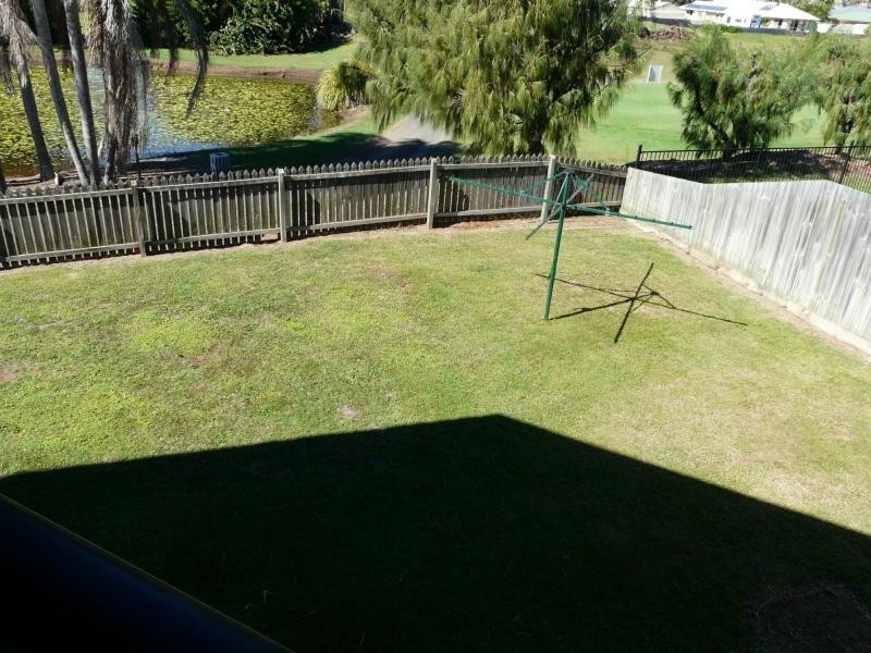1 Robert John Circuit, Coral Cove QLD 4670