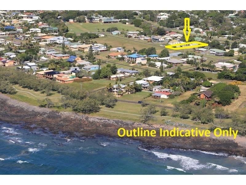 33 Byron Street, Burnett Heads QLD 4670