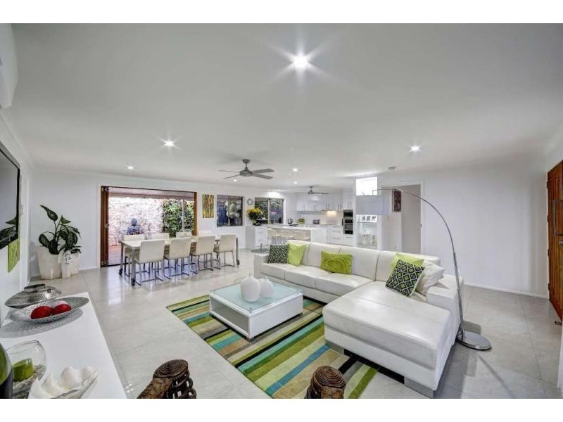 20 Fairway Drive, Golf Links Estate, Bargara QLD 4670