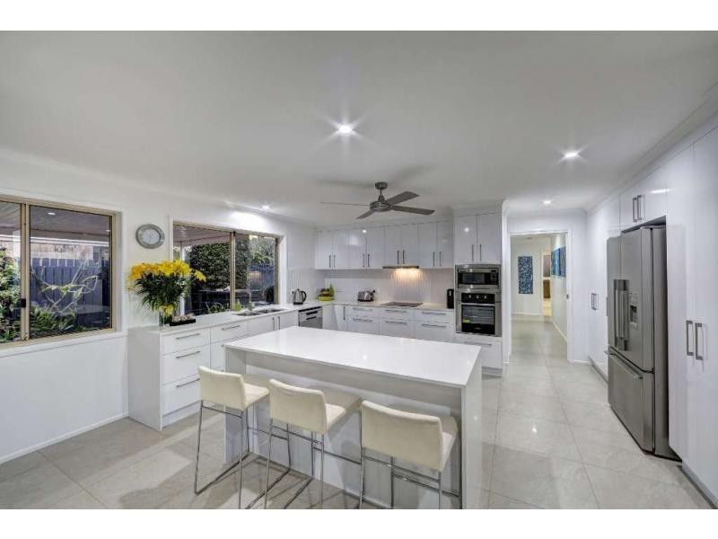 20 Fairway Drive, Golf Links Estate, Bargara QLD 4670