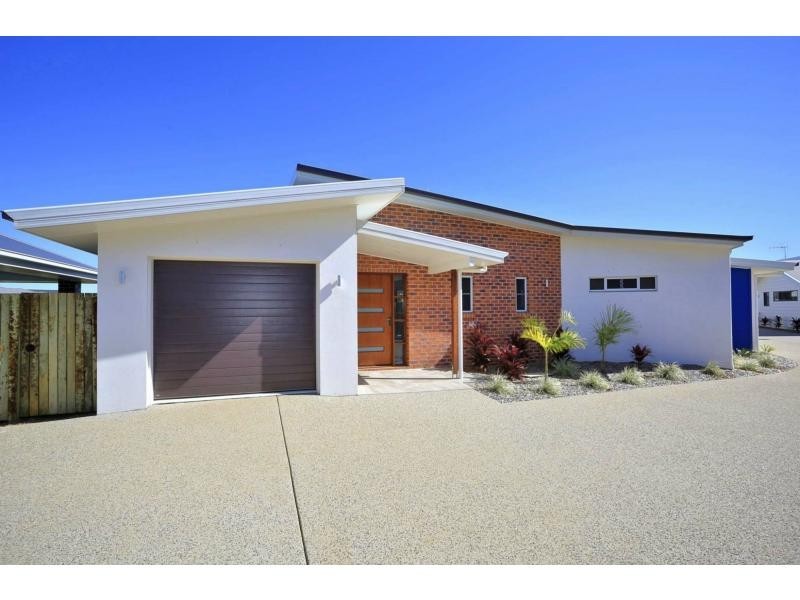 Unit 2/6 Backhill Drive, Coral Cove QLD 4670