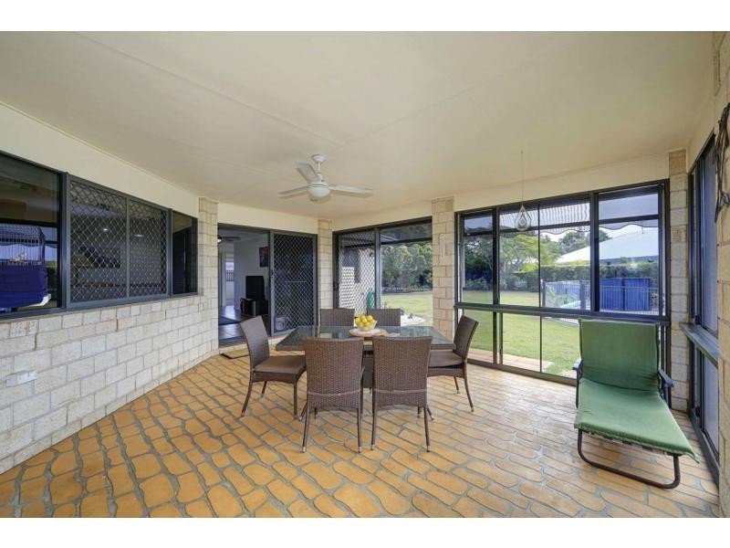 1 Meleisha Place, Coral Cove QLD 4670