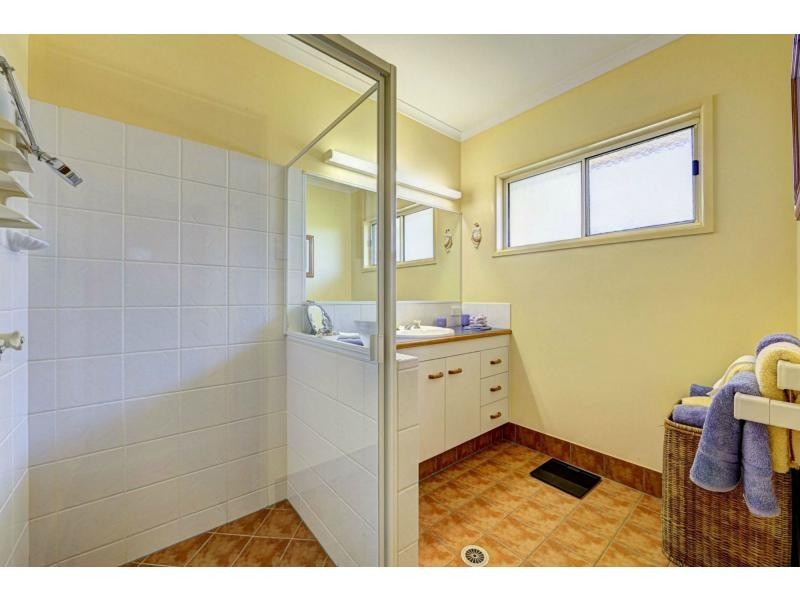 4 Wessells Road, Bargara QLD 4670