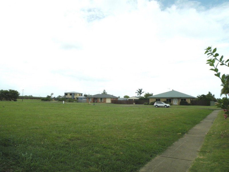 29 Cove Street, Burnett Heads QLD 4670
