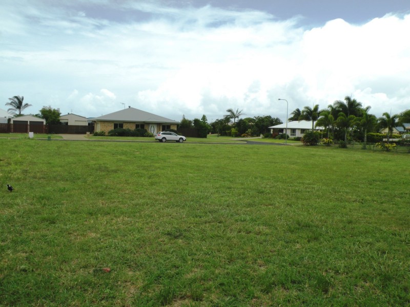 29 Cove Street, Burnett Heads QLD 4670