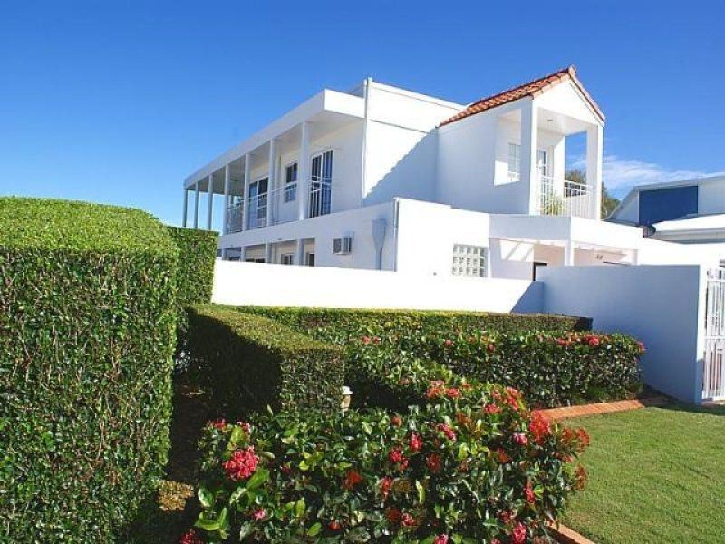 73 Fairway Drive, Bargara QLD 4670