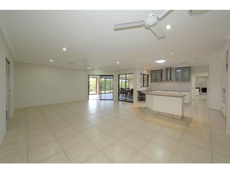 22 Francis Place, Innes Park QLD 4670