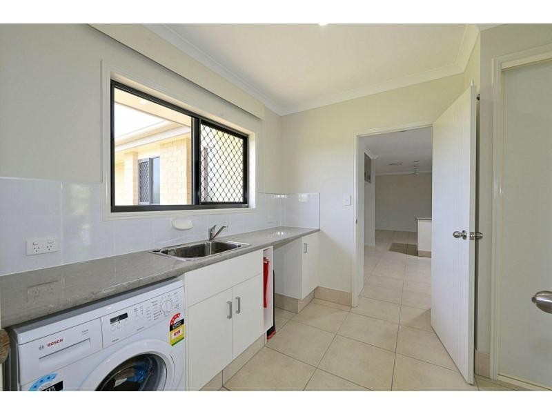22 Francis Place, Innes Park QLD 4670