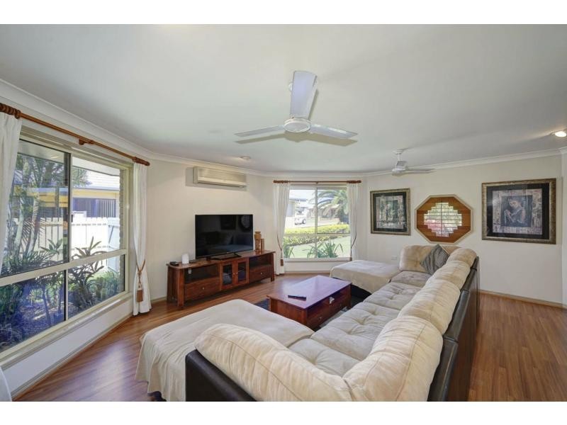 193 Barolin Esplanade, Coral Cove QLD 4670