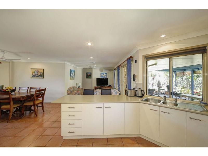 193 Barolin Esplanade, Coral Cove QLD 4670