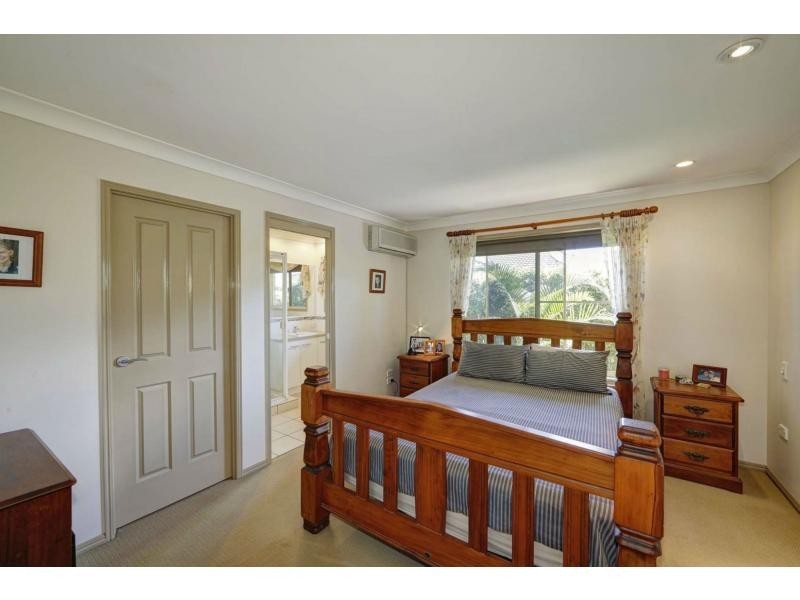 193 Barolin Esplanade, Coral Cove QLD 4670