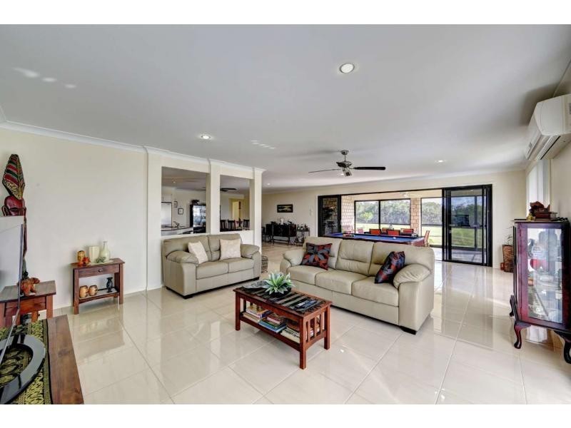 44 Bisdee Street, Coral Cove QLD 4670