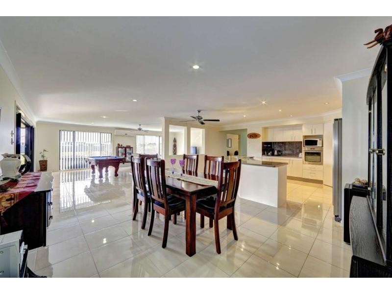 44 Bisdee Street, Coral Cove QLD 4670