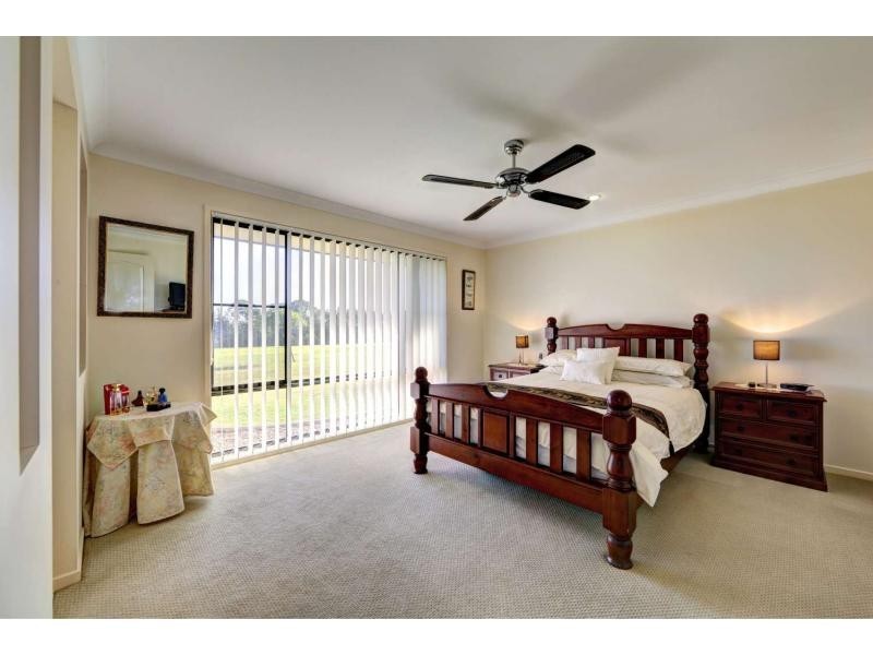 44 Bisdee Street, Coral Cove QLD 4670