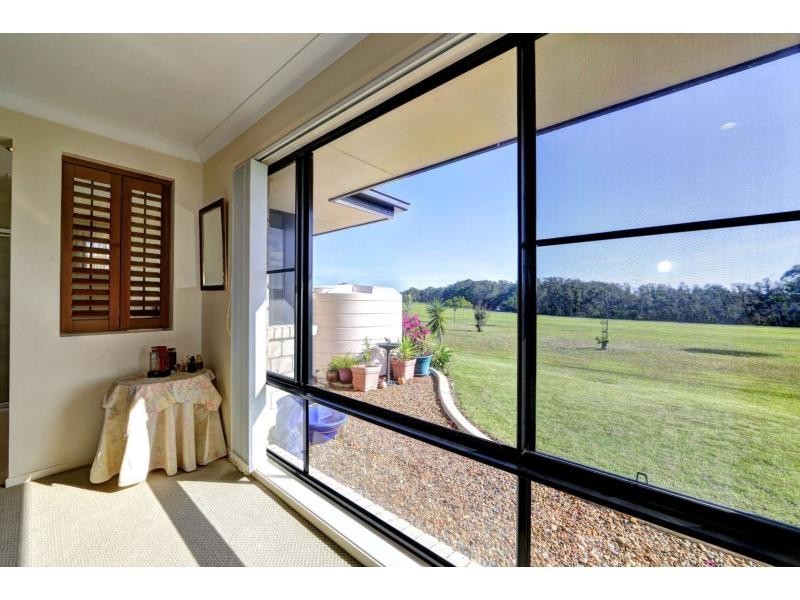 44 Bisdee Street, Coral Cove QLD 4670