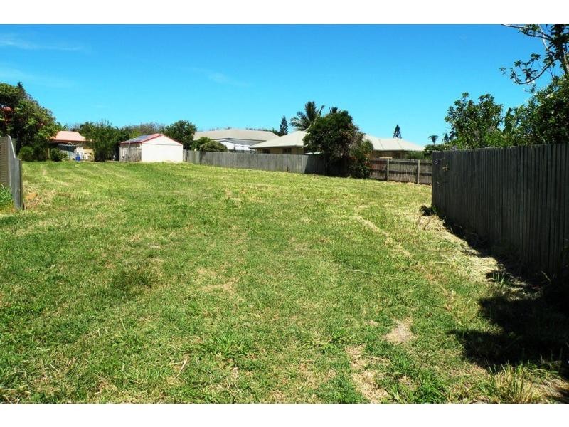 24 Marian Street, Coral Cove QLD 4670