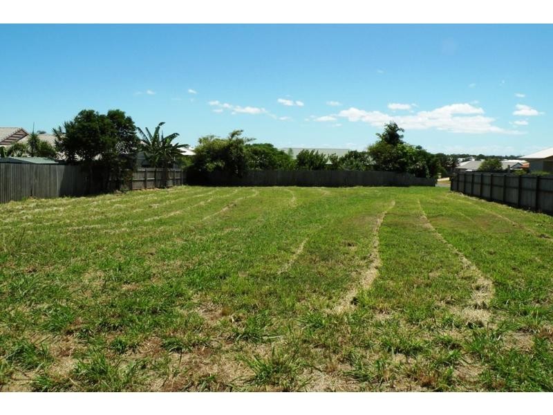 24 Marian Street, Coral Cove QLD 4670