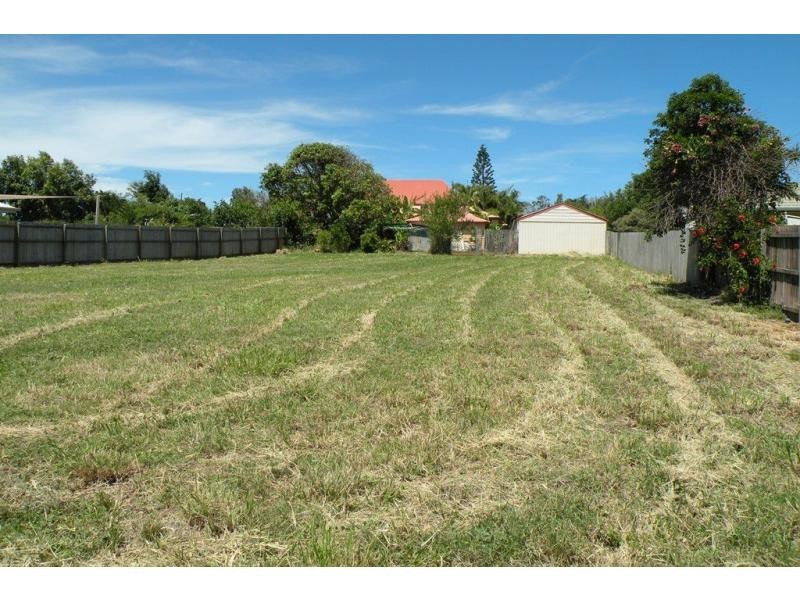 24 Marian Street, Coral Cove QLD 4670