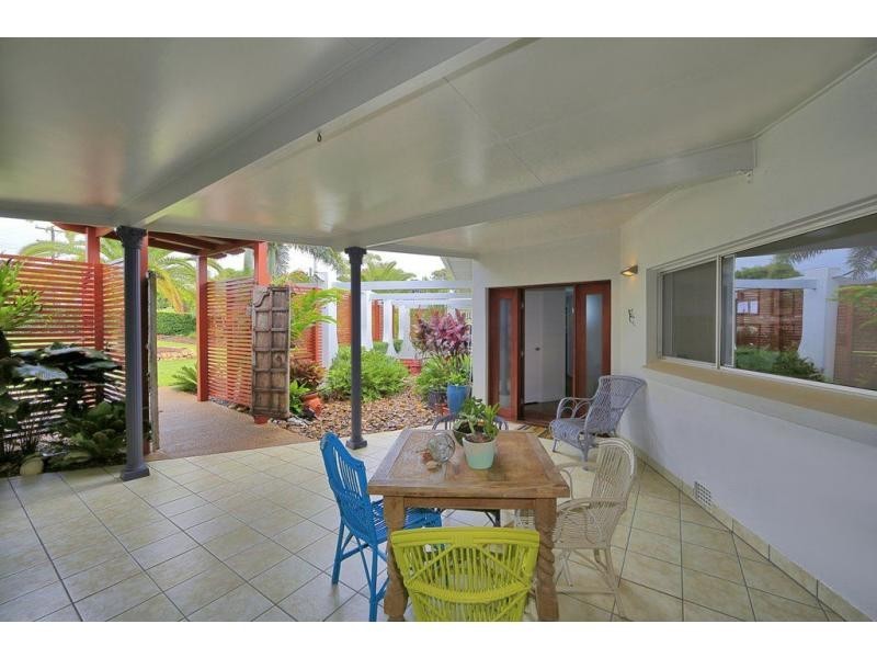 1 Anthonys Rest, Qunaba QLD 4670